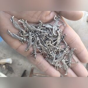 silver-toned Golf metal charms (28)